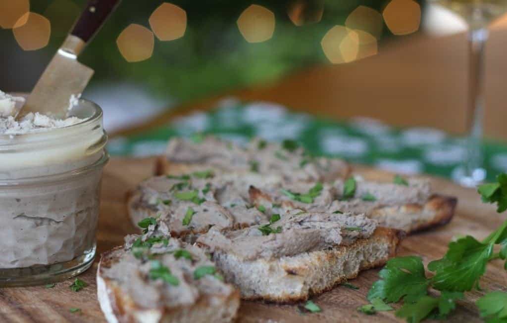 Chopped liver on toast