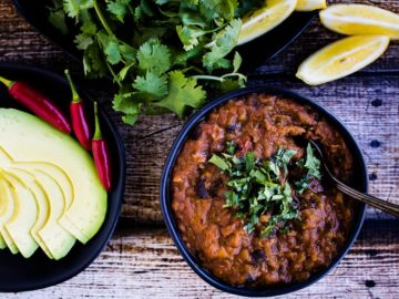 Vegetarian Instant Pot Chili with black beans and pumpkin