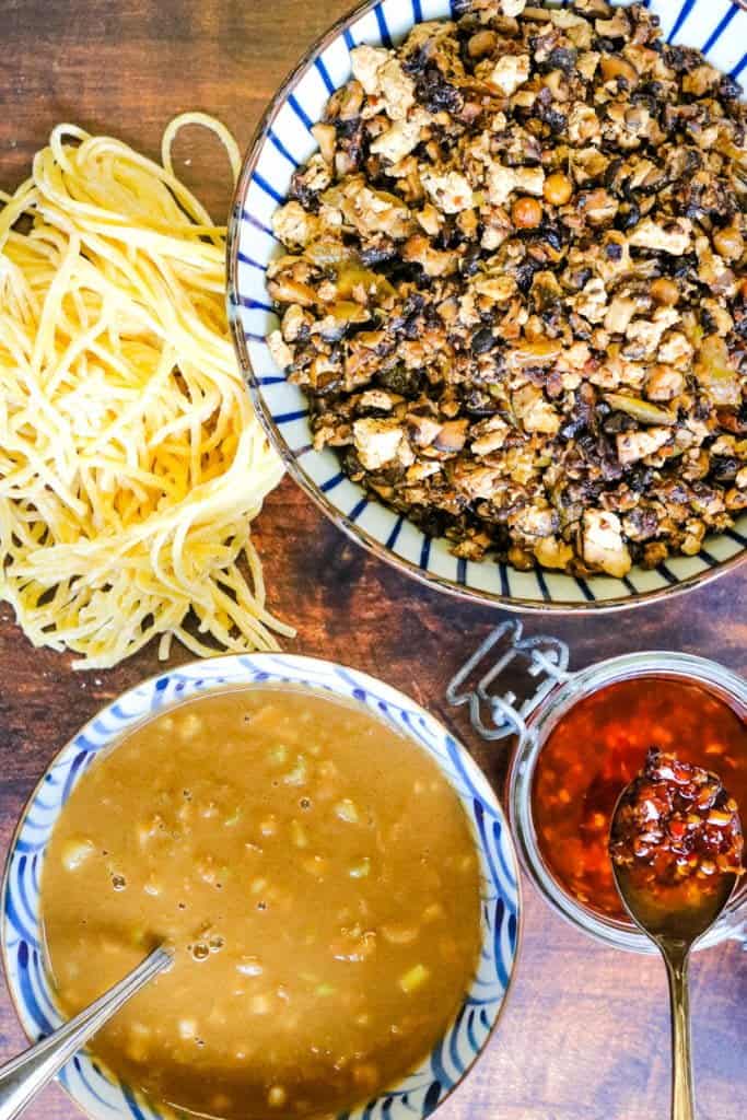 sauce and toppings for vegetarian dan dan noodles