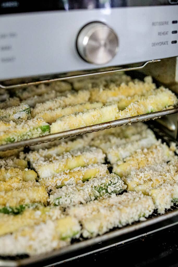 zucchini fries in the air fryer.